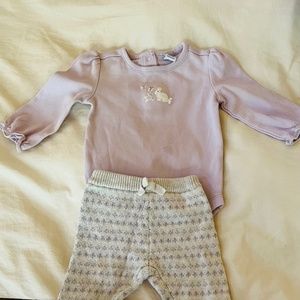 Gorgeous Janie and Jack knit pants and snap long sleeved onesie set 3-6 months